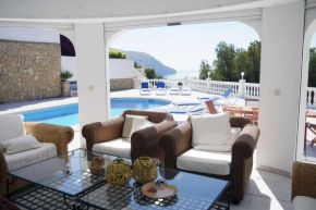 Frente al mar gran villa con piscina privada calientefabulosas vistas bbq